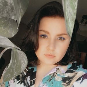 Meet your Posher, Devin